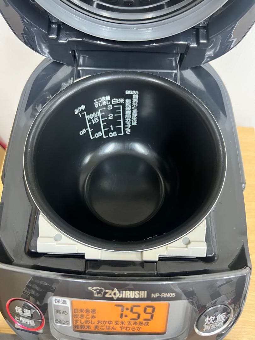 象印 IH炊飯器 NP-RN05｜3合｜ブラック｜動作確認済み 2024年製