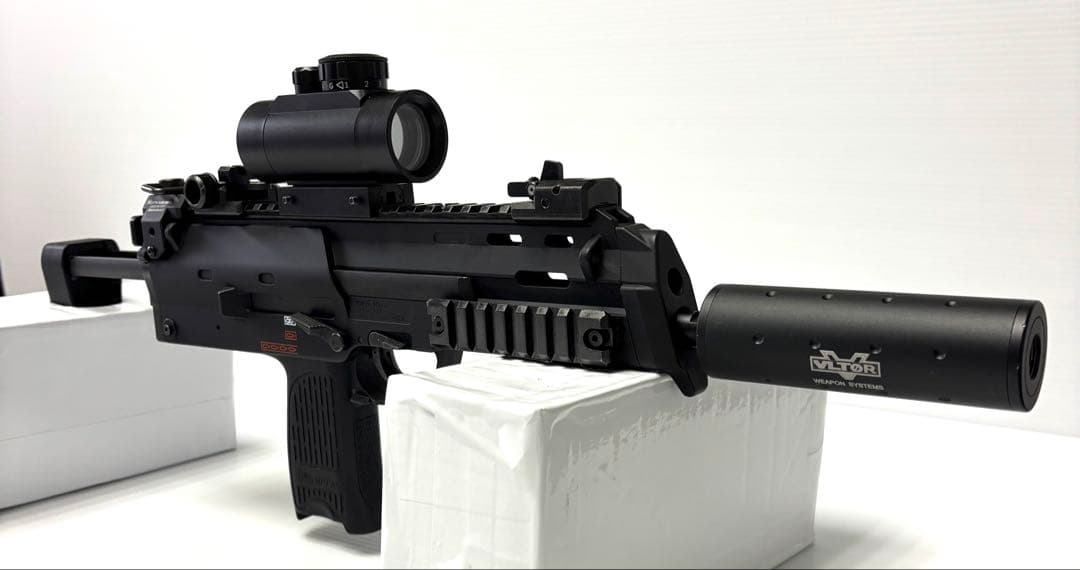 東京マルイMP7A1 電動コンパクトマシンガン+ドットサイト+サプレサー
