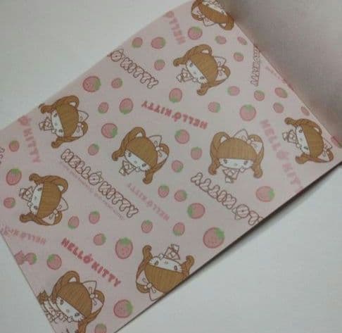 HELLO KITTY×NOZOMI TSUJI　メモ帳　2冊　キティちゃん