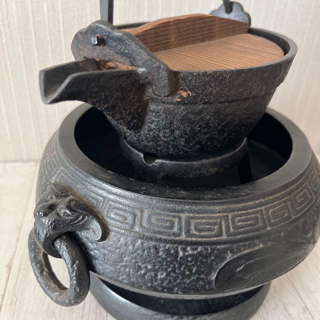 レトロ　鉄瓶と火鉢のセット