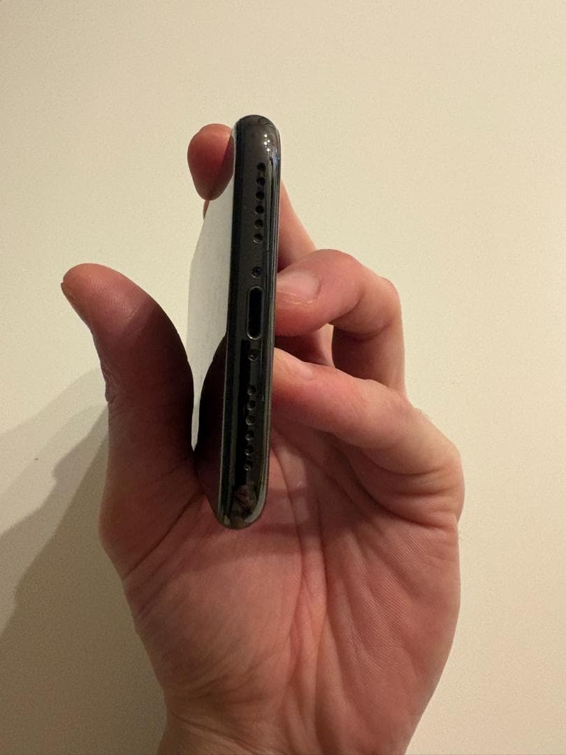 moshi　iPhone Ⅹ 64GB スペースグレイ SIMフリー