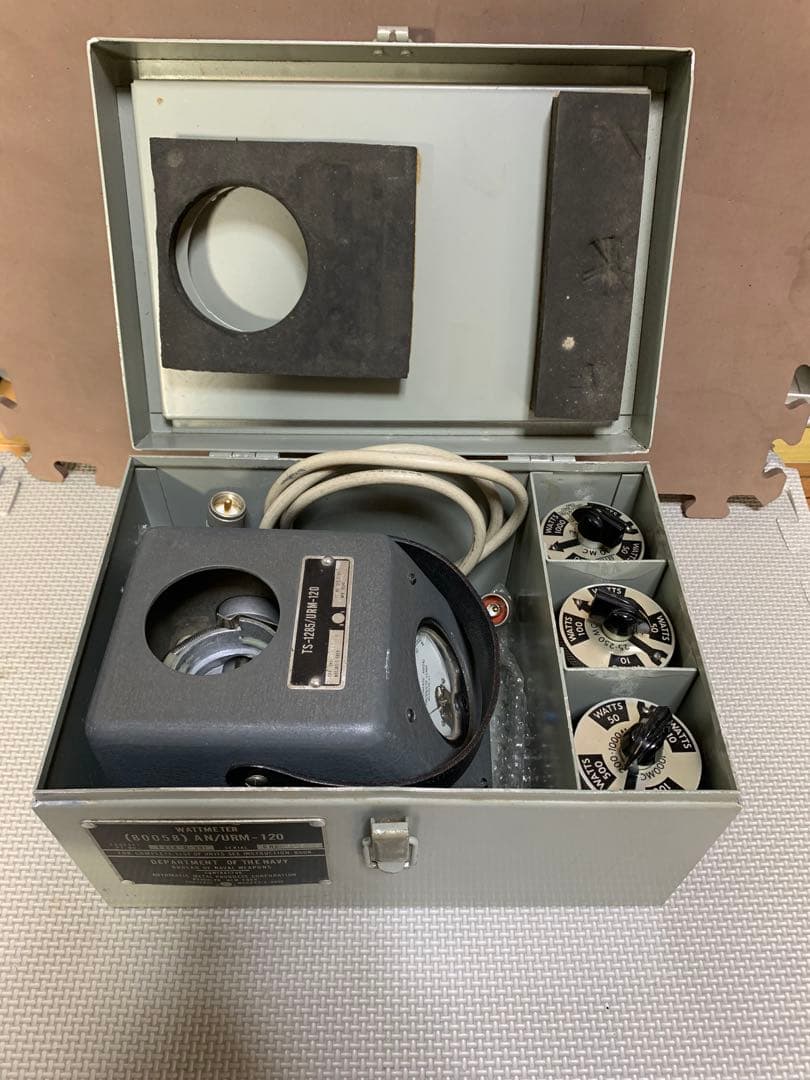 AN/URM-120型ワットメーター