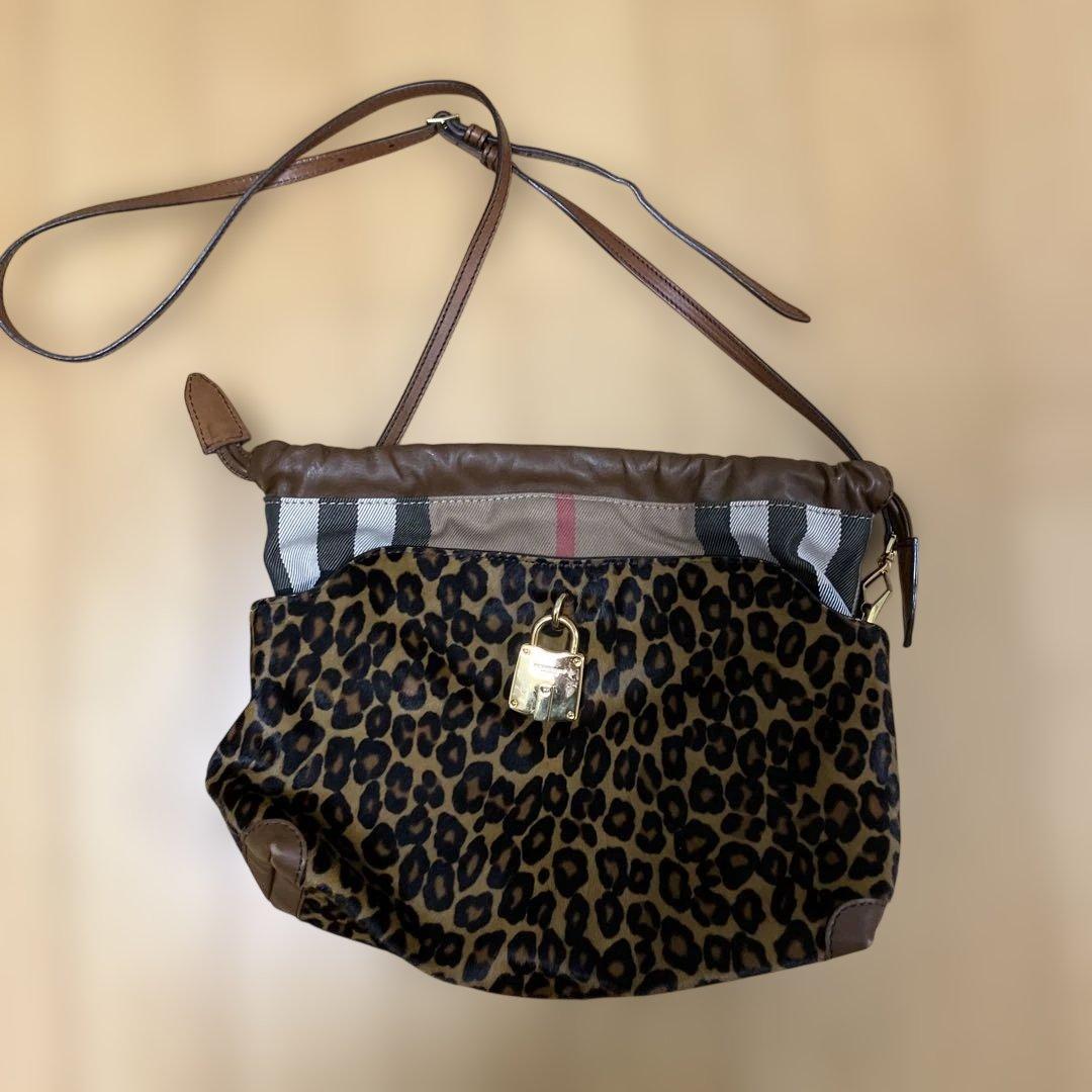 バーバリー　ヒョウ柄ハラコショルダーバッグ