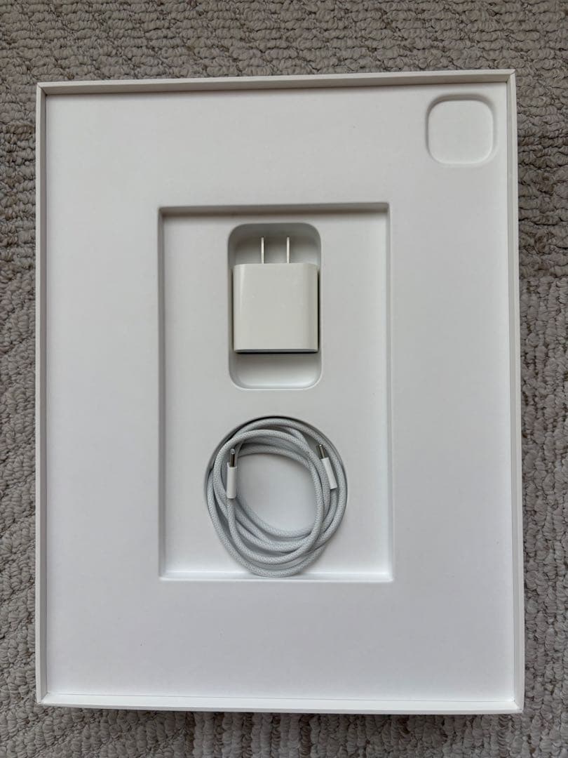 Apple iPad Pro 13インチ M4 512GB ロジクールWi-Fi