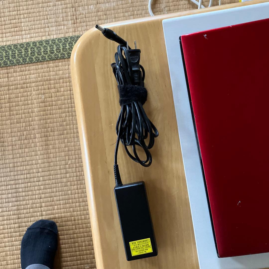 dynabook 赤 ノートPC