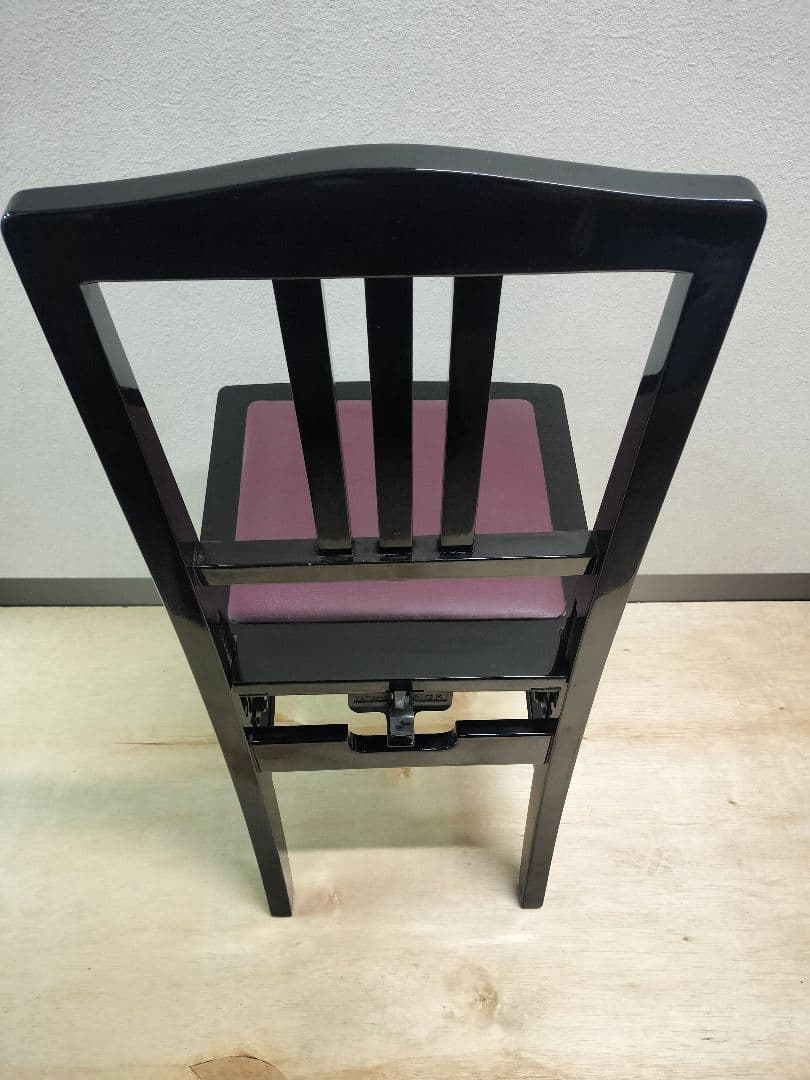 ヤマハ　トムソン椅子　ピアノイス