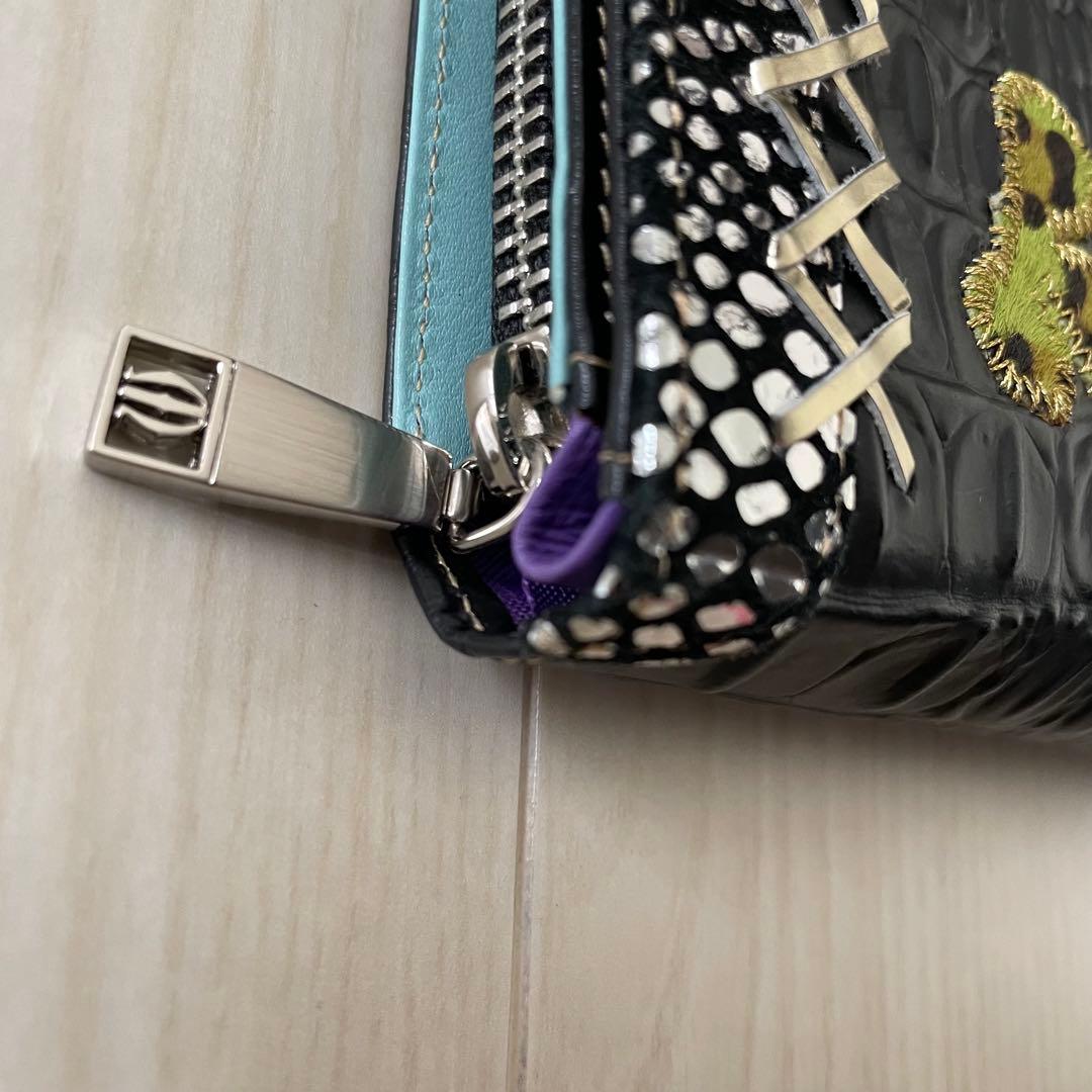 未使用品☆MICHELANGELOミケランジェロ☆ 刺繍ビーズ装飾 三つ折り財布