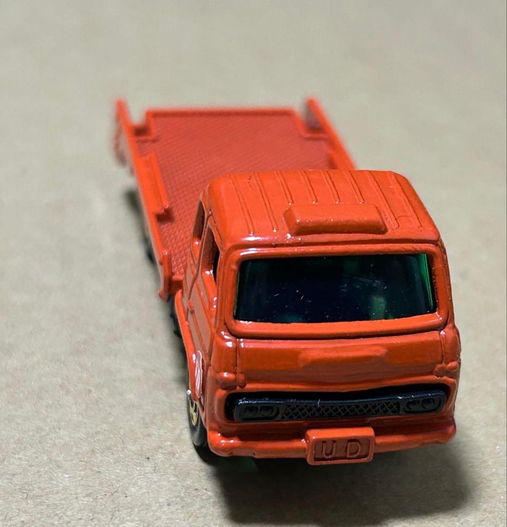 トミカ UD コンドル ブルドーザーキャリア 日本製