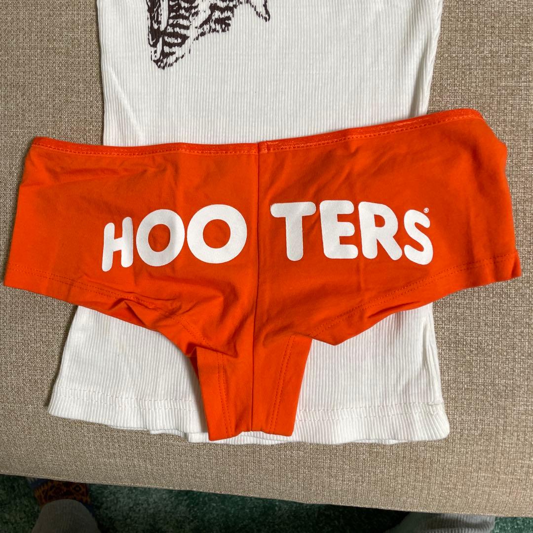 Hooters タンクトップとショーツセット