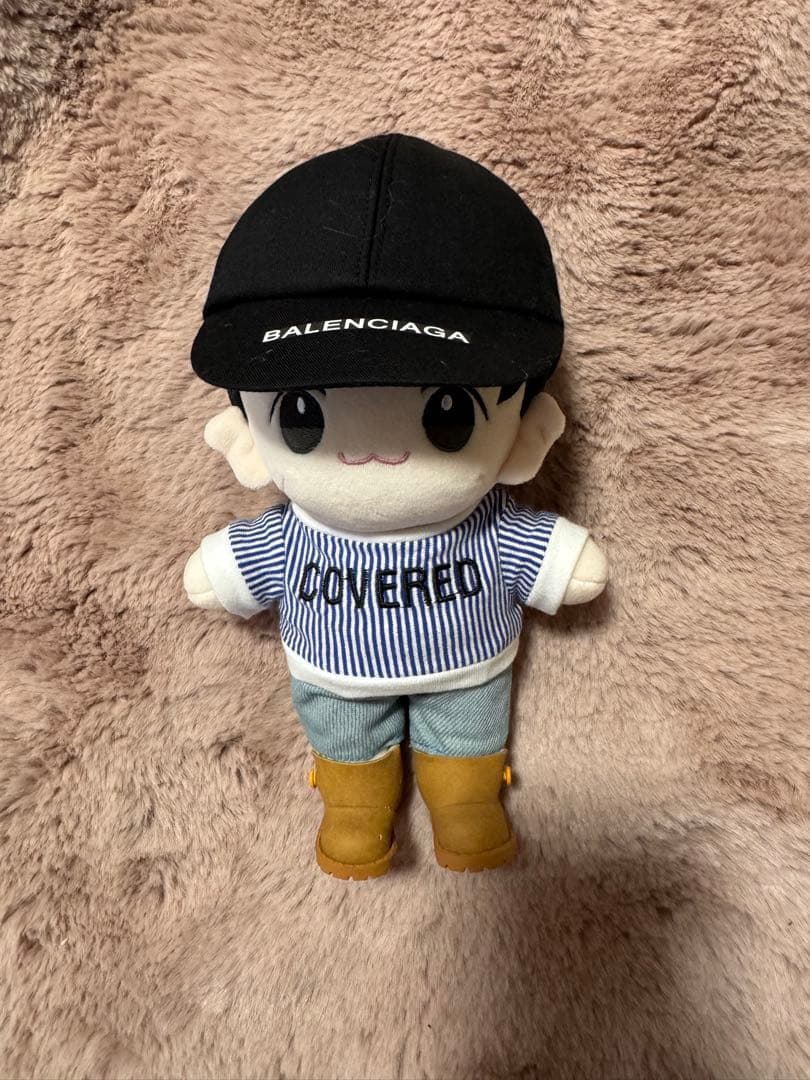 パクヒョンシクぬいぐるみ BALENCIAGAキャップ付き