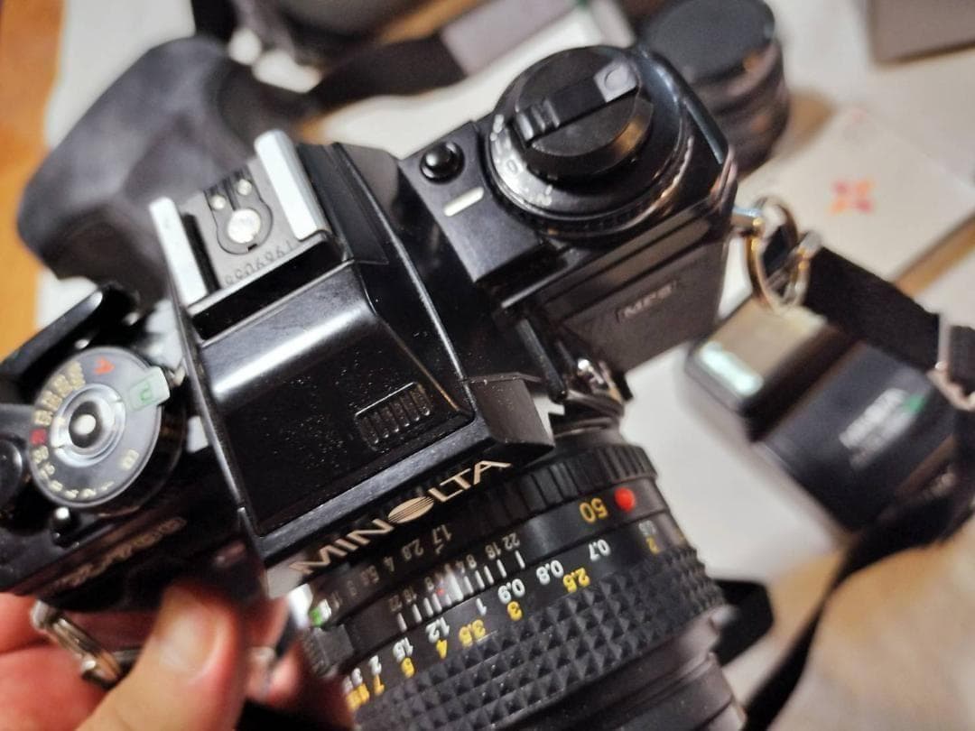◇中古　ミノルタ　X-700 35mm SLR　カメラキット　付属多数あり