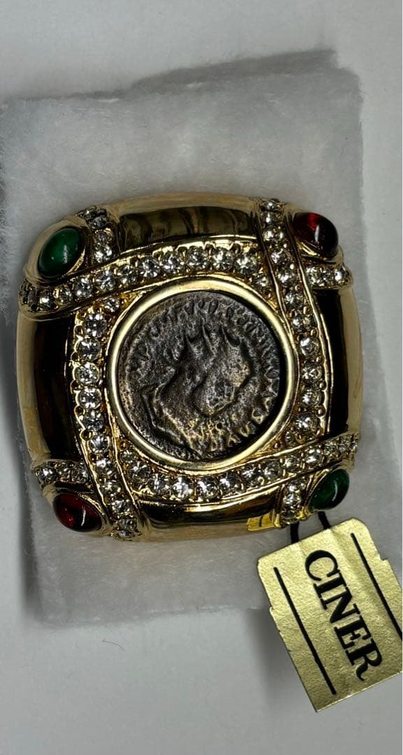 Ciner ブローチ ラインストーンデザイン　ゴールド