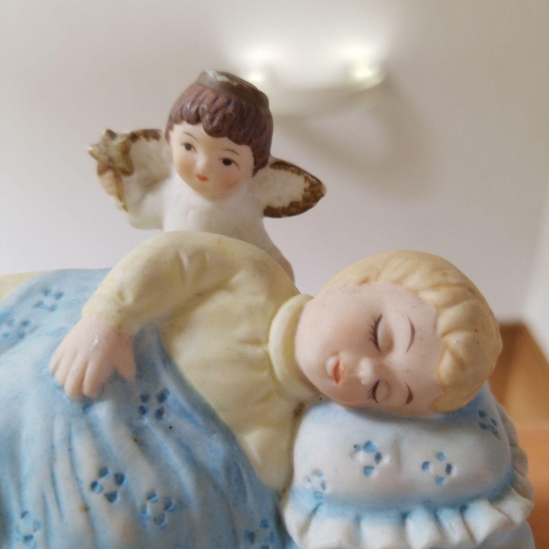 陶器人形　美術品　置物　天使と夢みる子供