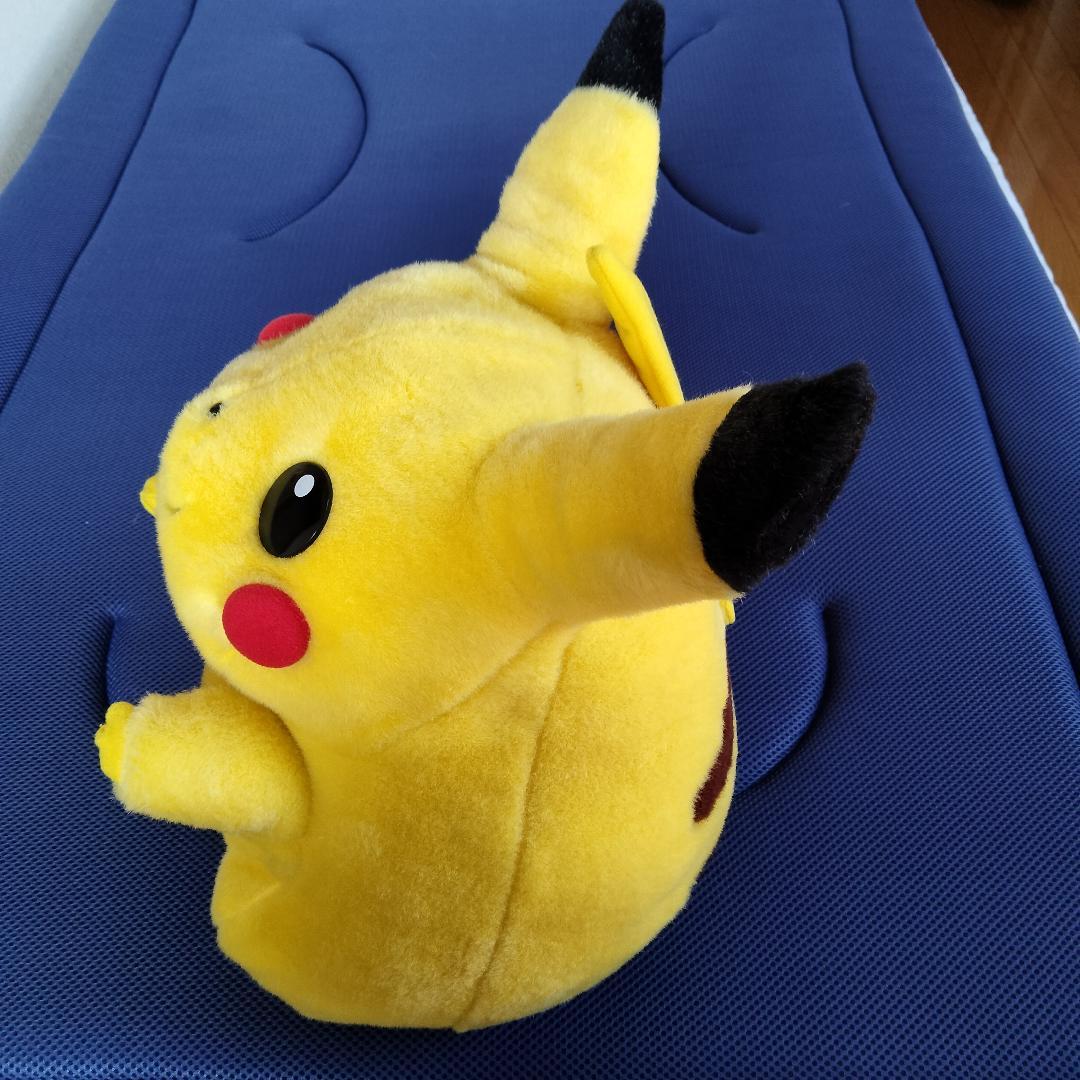 ポケモン　ピカチュウ　ぬいぐるみ　初期　等身大 １／１