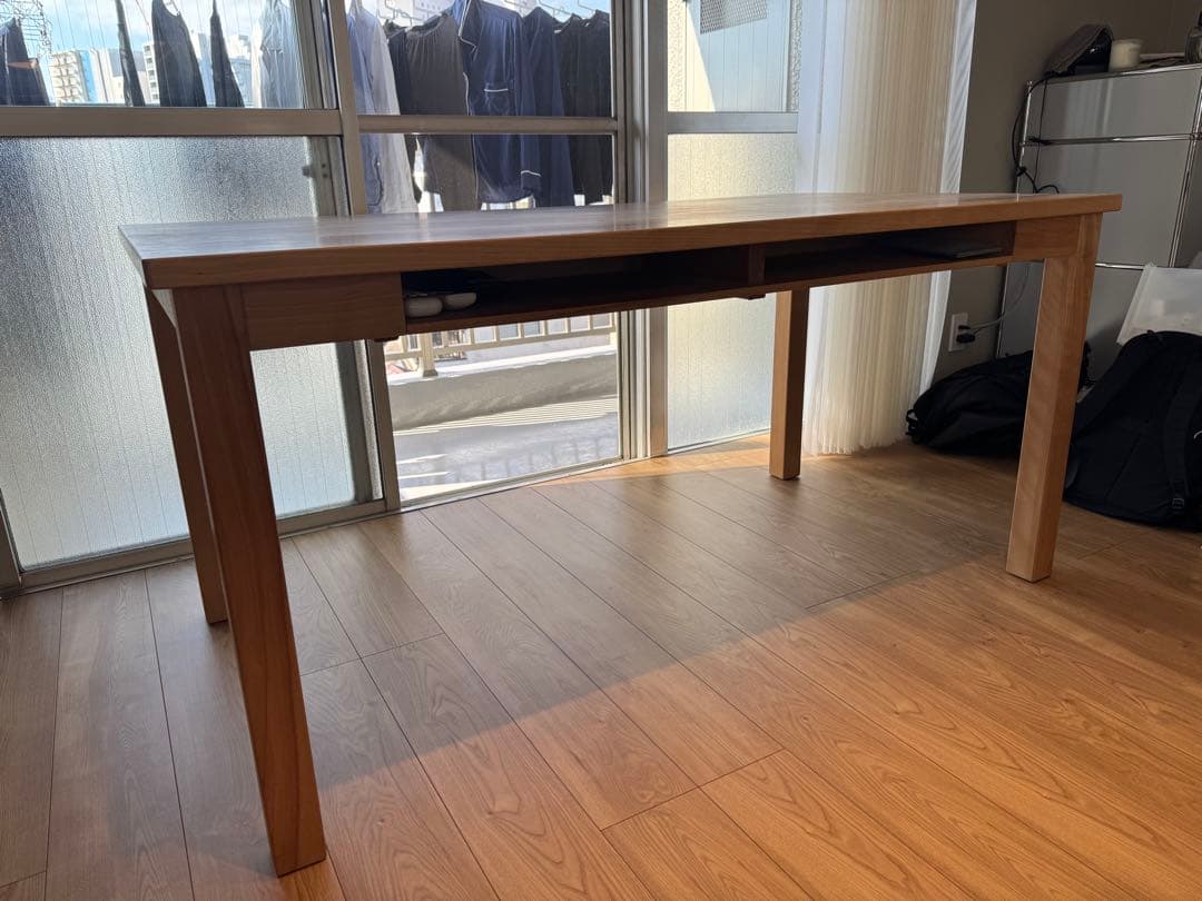 カバ桜の棚付きダイニングテーブル 150x80cm【212】