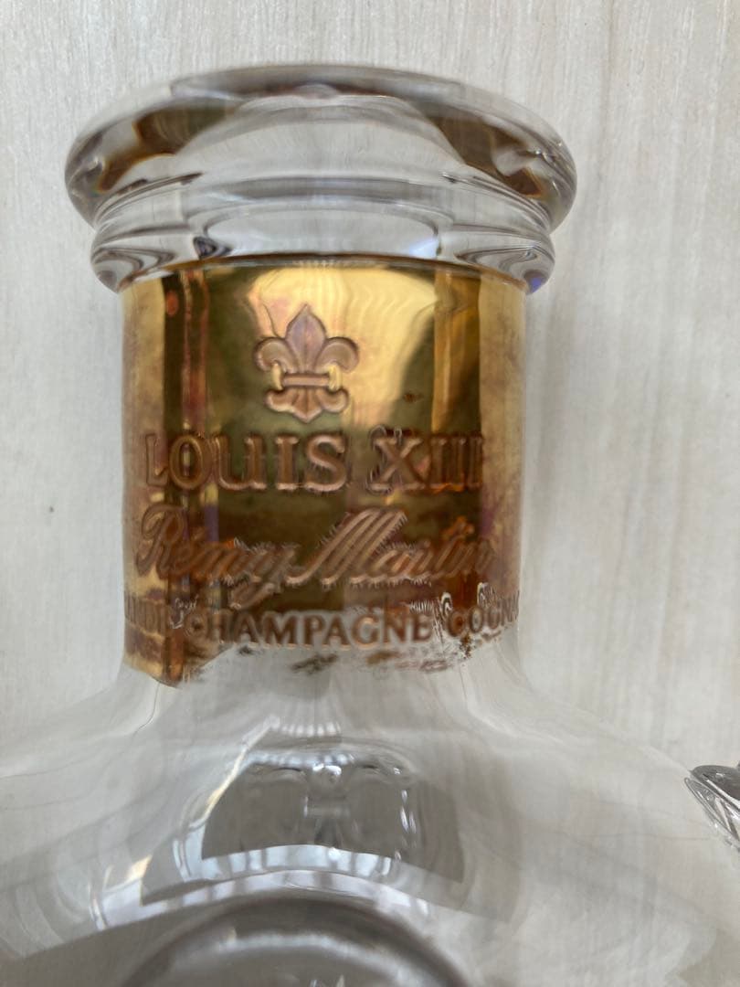 レミーマルタン ルイ13世 バカラ クリスタルの空瓶