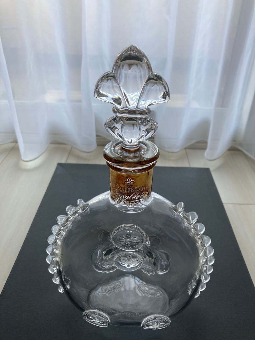 レミーマルタン ルイ13世 バカラ クリスタルの空瓶