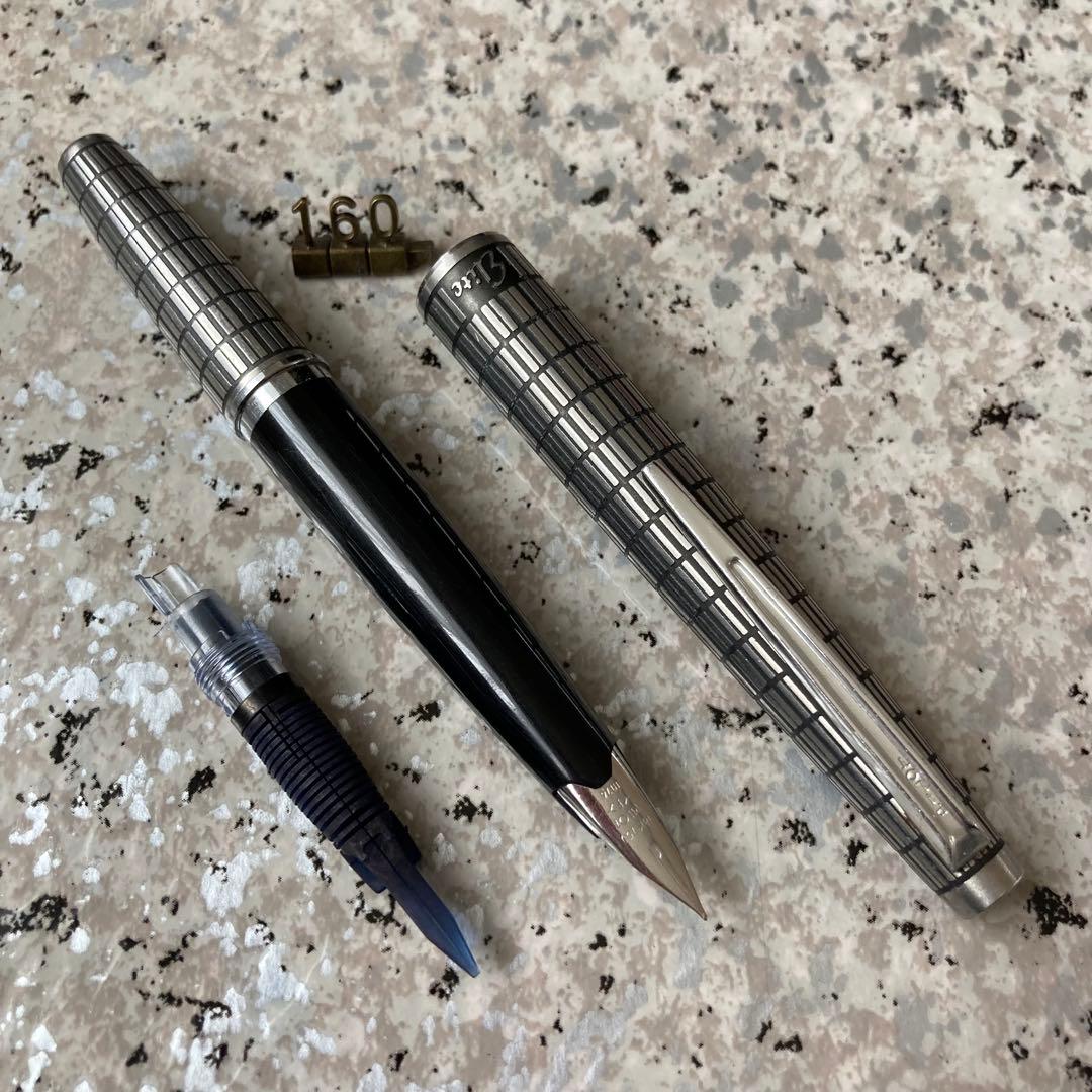 #160 オーバーホール済み 万年筆 PILOT 全格子 Elite 18k