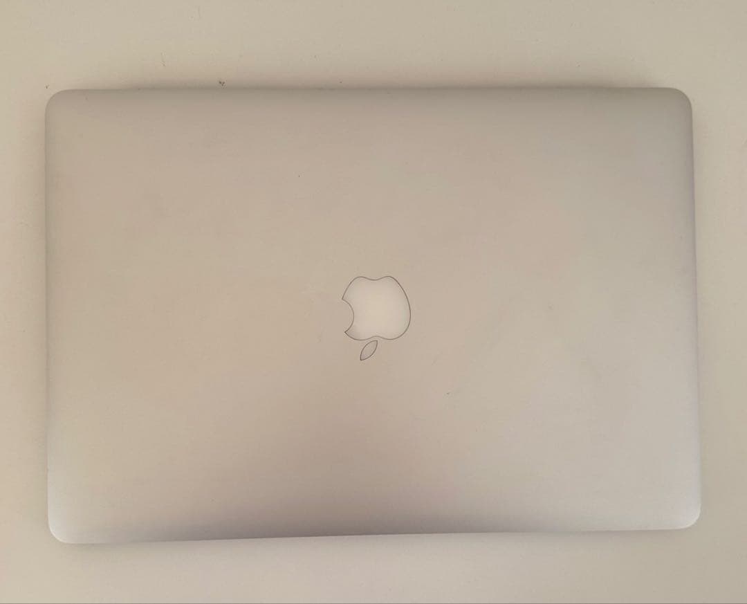 美品 Macbook Pro 2015 15インチ 今年最新mac os
