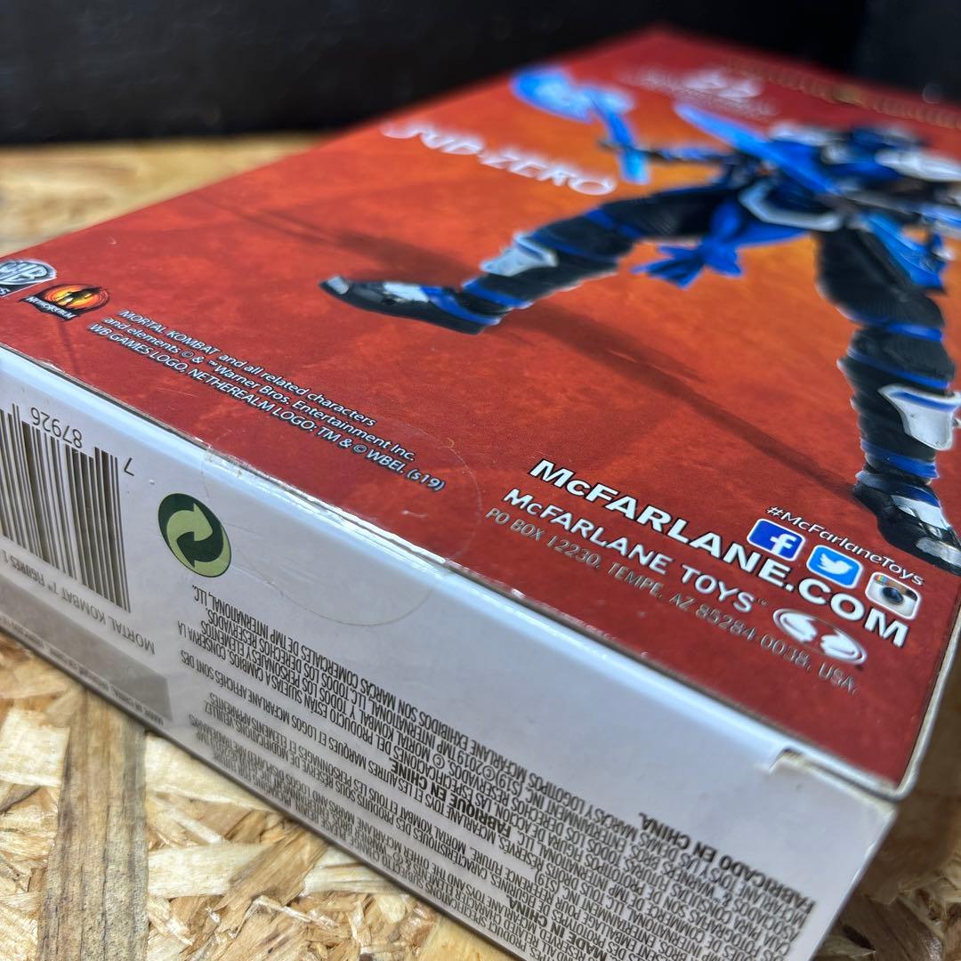 マクファーレン トイズ モータルコンバット フィギュア　スコーピオン　サブゼロ