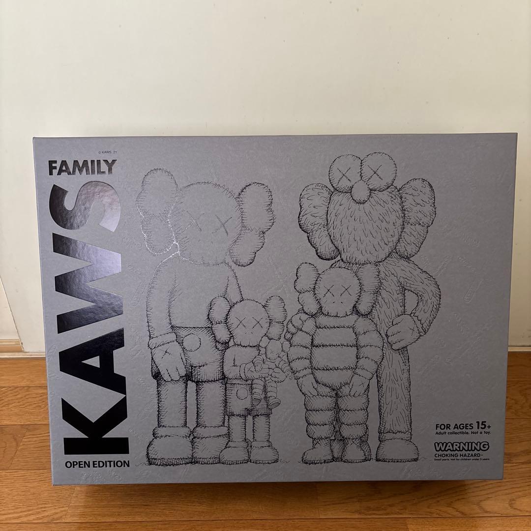 その他 kaws family brown