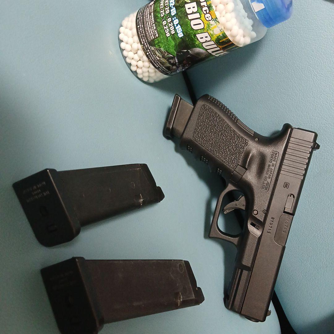 Glock ガスガン マガジン3本付き玉つき