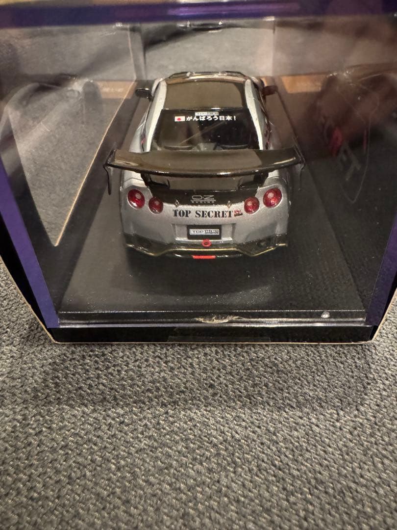 ミニカー TOP SECRET R35 1/43 SCALE MODEL SILVER