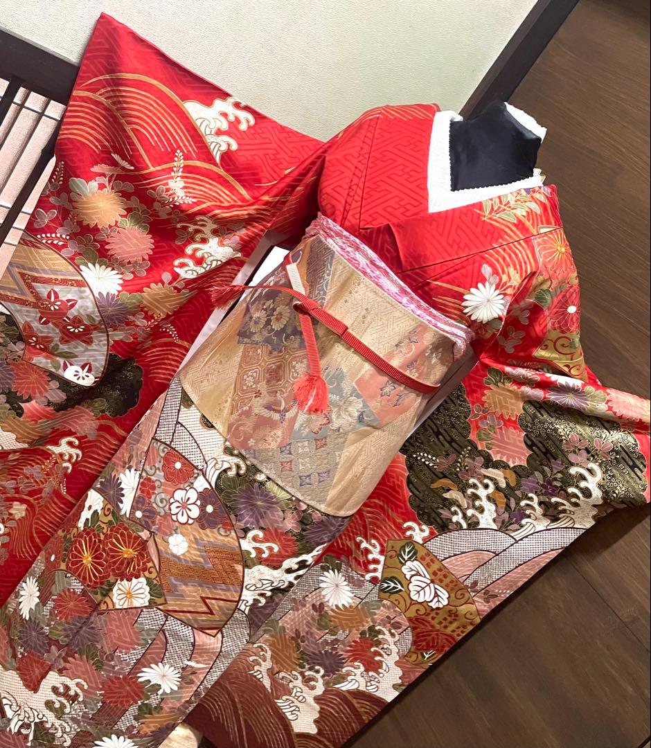 なのなのbox振袖長襦袢サイズS〜M 正絹　花柄 波模様