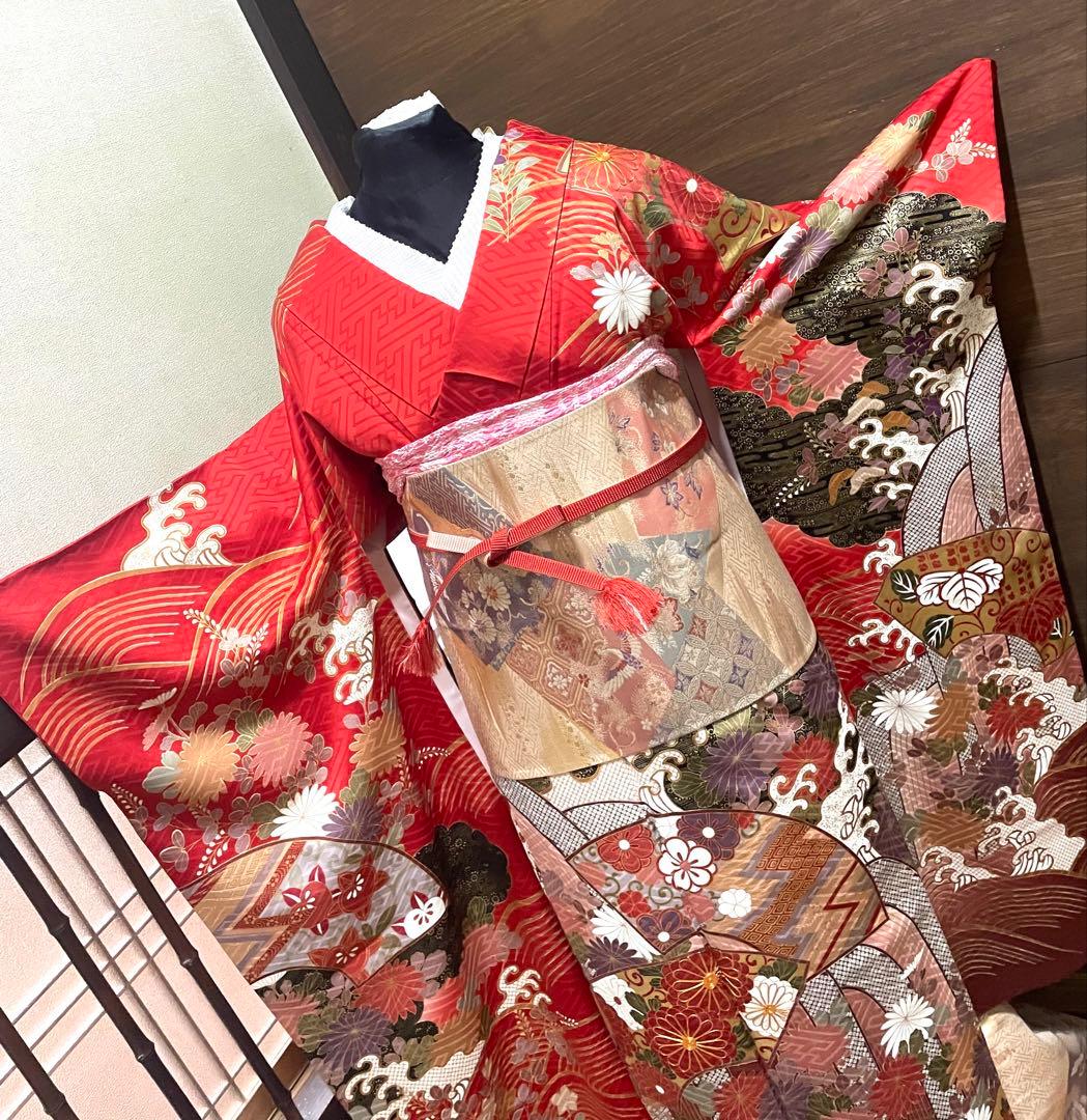 なのなのbox振袖長襦袢サイズS〜M 正絹　花柄 波模様