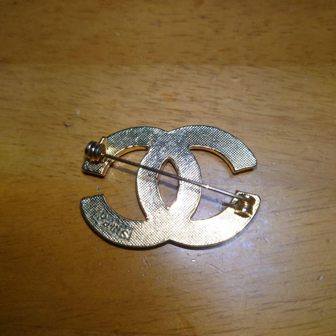 CHANEL CCロゴブローチ クリスタル装飾