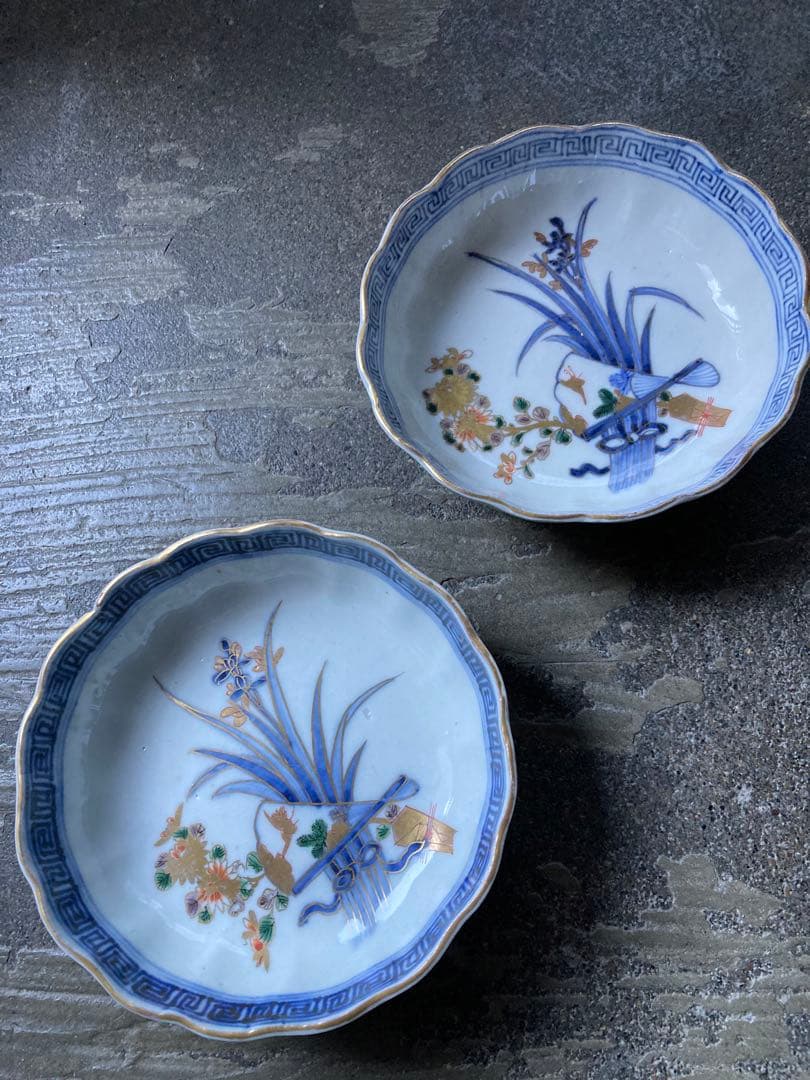 古伊万里染付金彩花文様皿 2枚セット