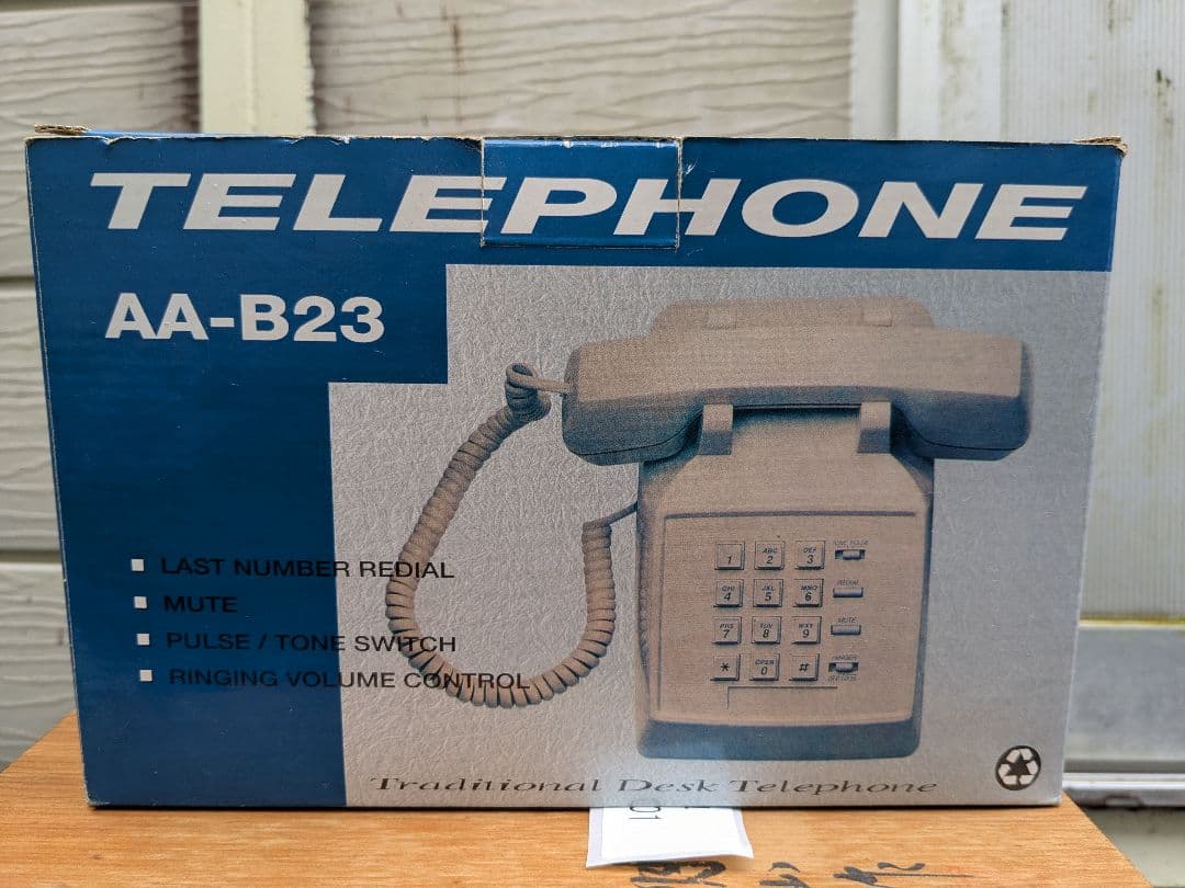 昭和レトロ プッシュ式電話海外物 インテリア　アンティーク