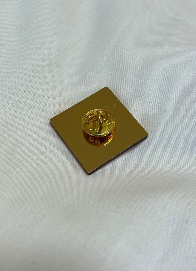 【非売品】大阪関西万博　ペルースタッフピンバッチ