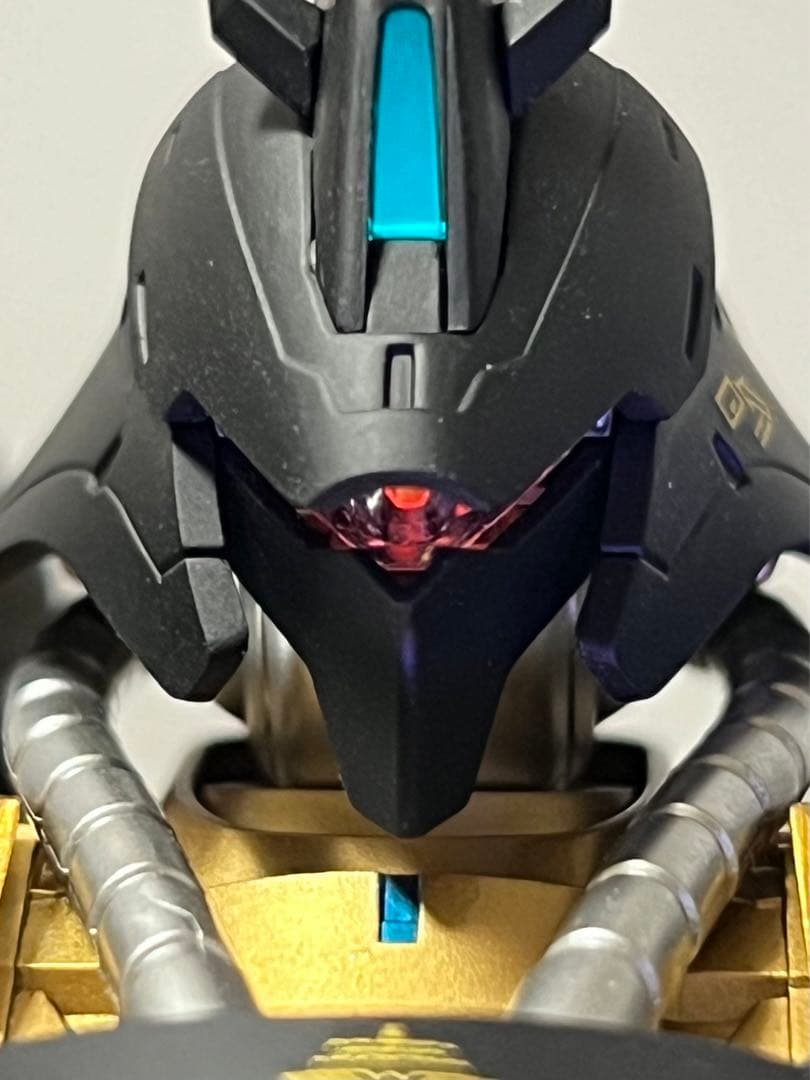 ガンプラ MG 1/100 サザビー Ver.Ka 塗装完成品