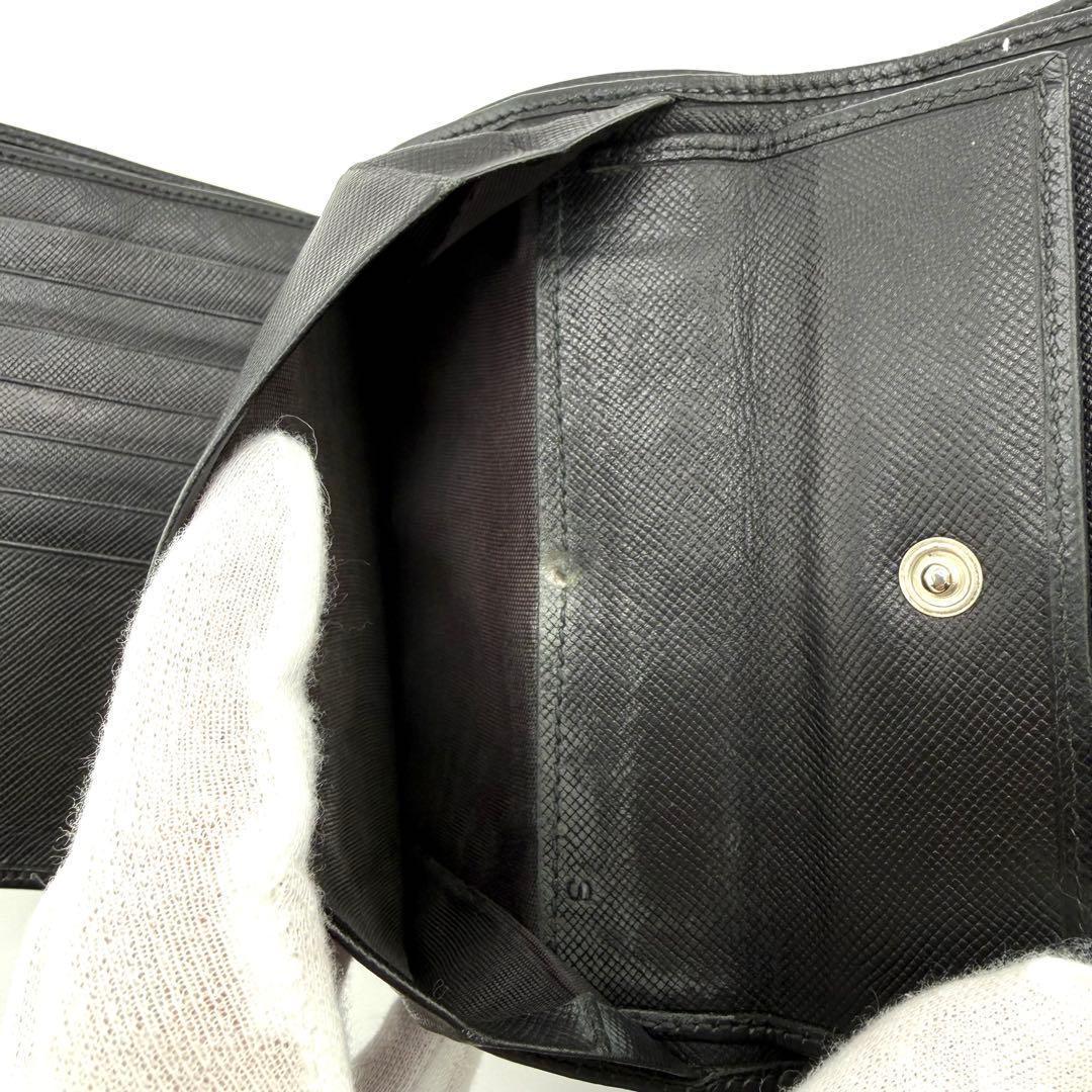 PRADA サフィアーノ 三つ折り財布 M170A ブラック系