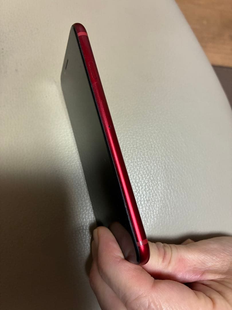 Apple iPhone SE (第3世代) レッド 本体