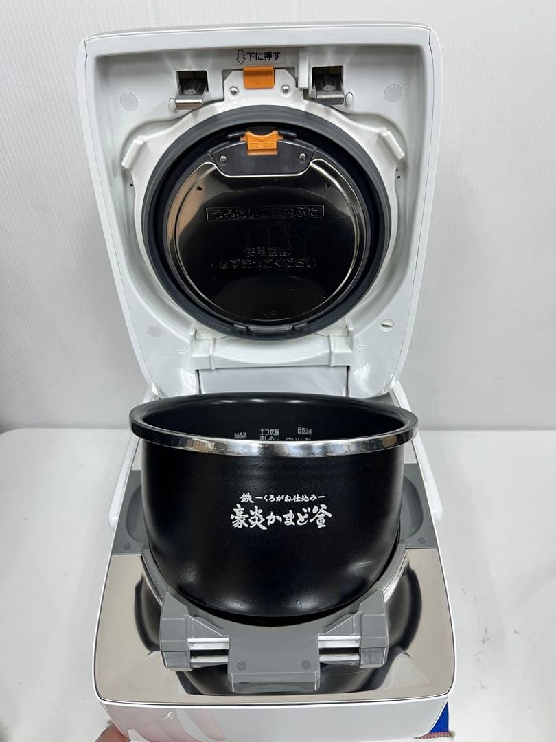 象印 ZOJIRUSHI NW-KB10 1.0合～5.5合 2019年齢