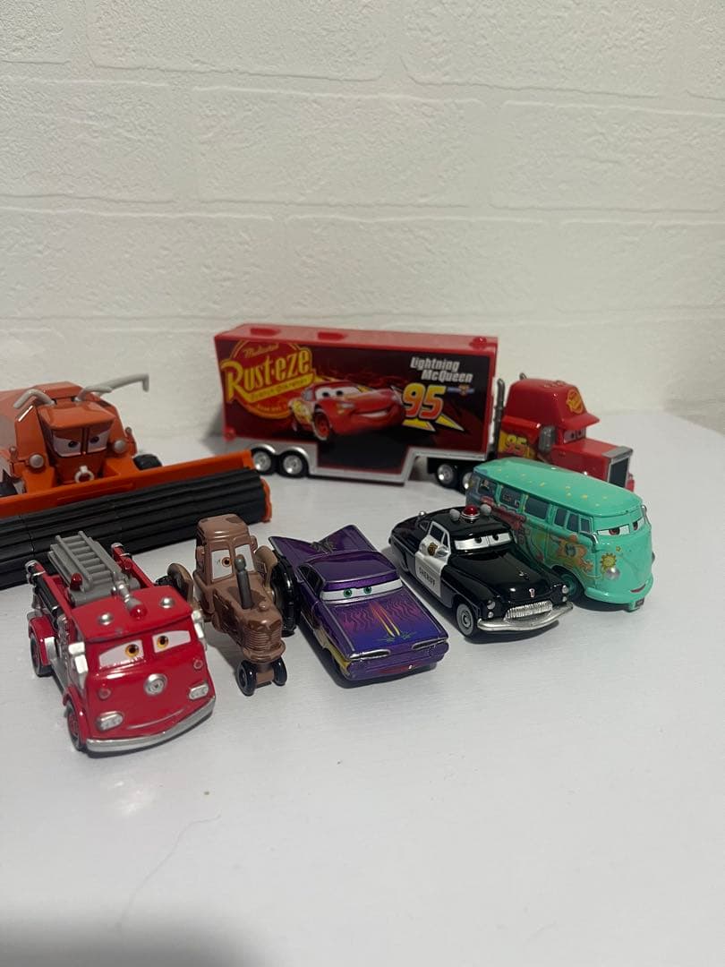 【美品】トミカ カーズ セット （メーターのみ状態が悪いです）