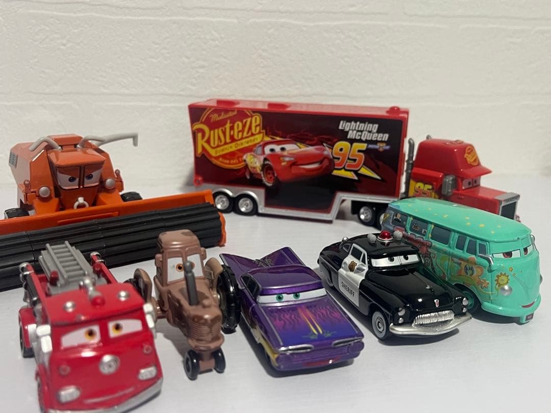 【美品】トミカ カーズ セット （メーターのみ状態が悪いです）