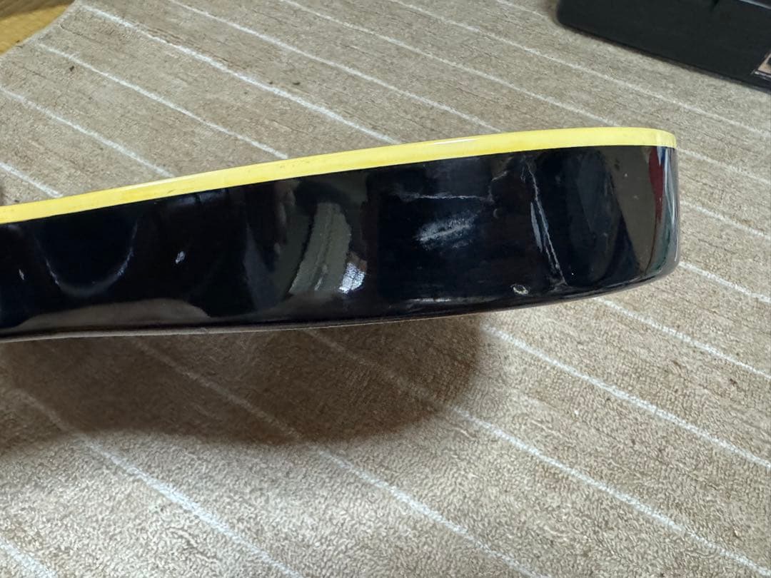 TEJ70か75のボディーのみ　フェルナンデス　幾何学模様ライン入り