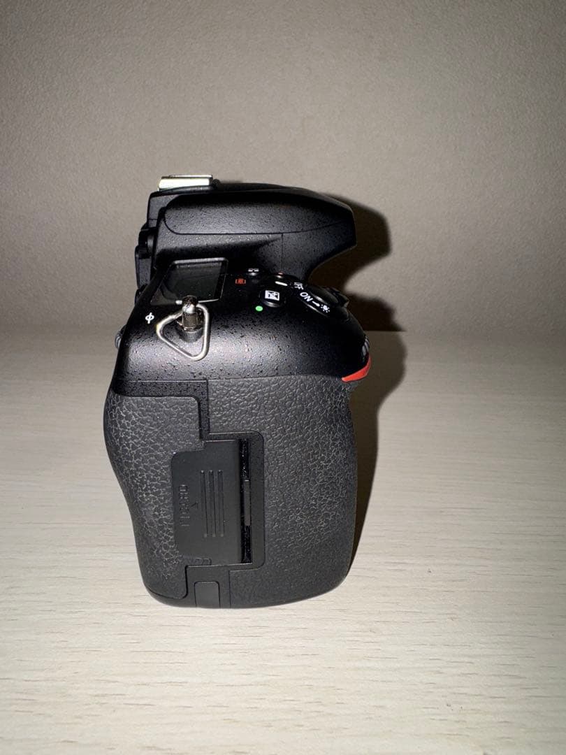 Nikon デジタル一眼レフカメラ ボディ