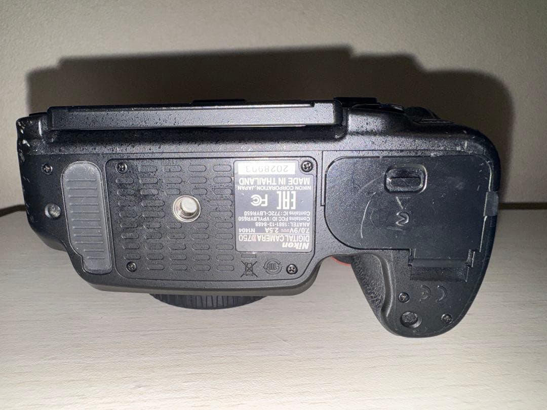 Nikon デジタル一眼レフカメラ ボディ