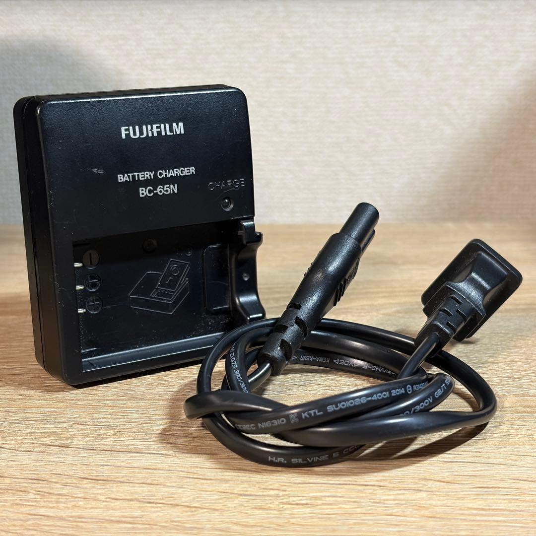 FUJIFILM X100S バッテリー充電器付き
