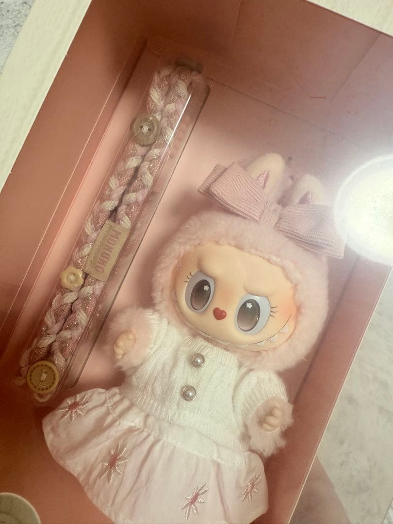 LABUBU MOKOKO Fall Into Sweaters ペンダント