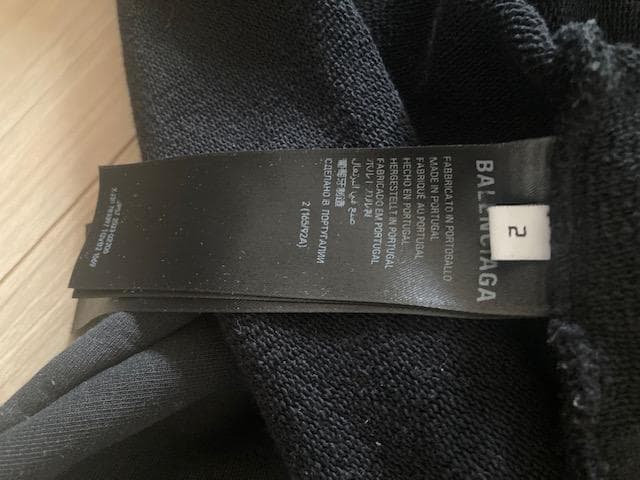 BALENCIAGA ユニセックス ブラック フード付きパーカー