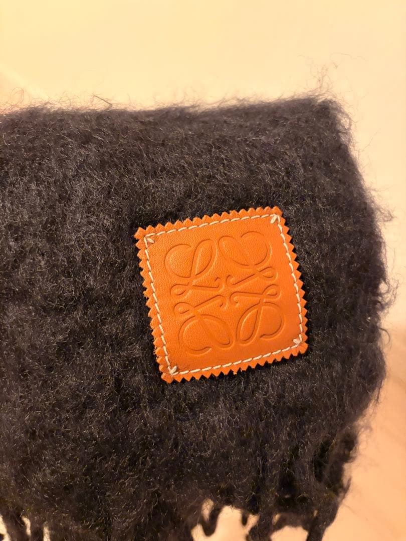 LOEWE マフラー ブラック