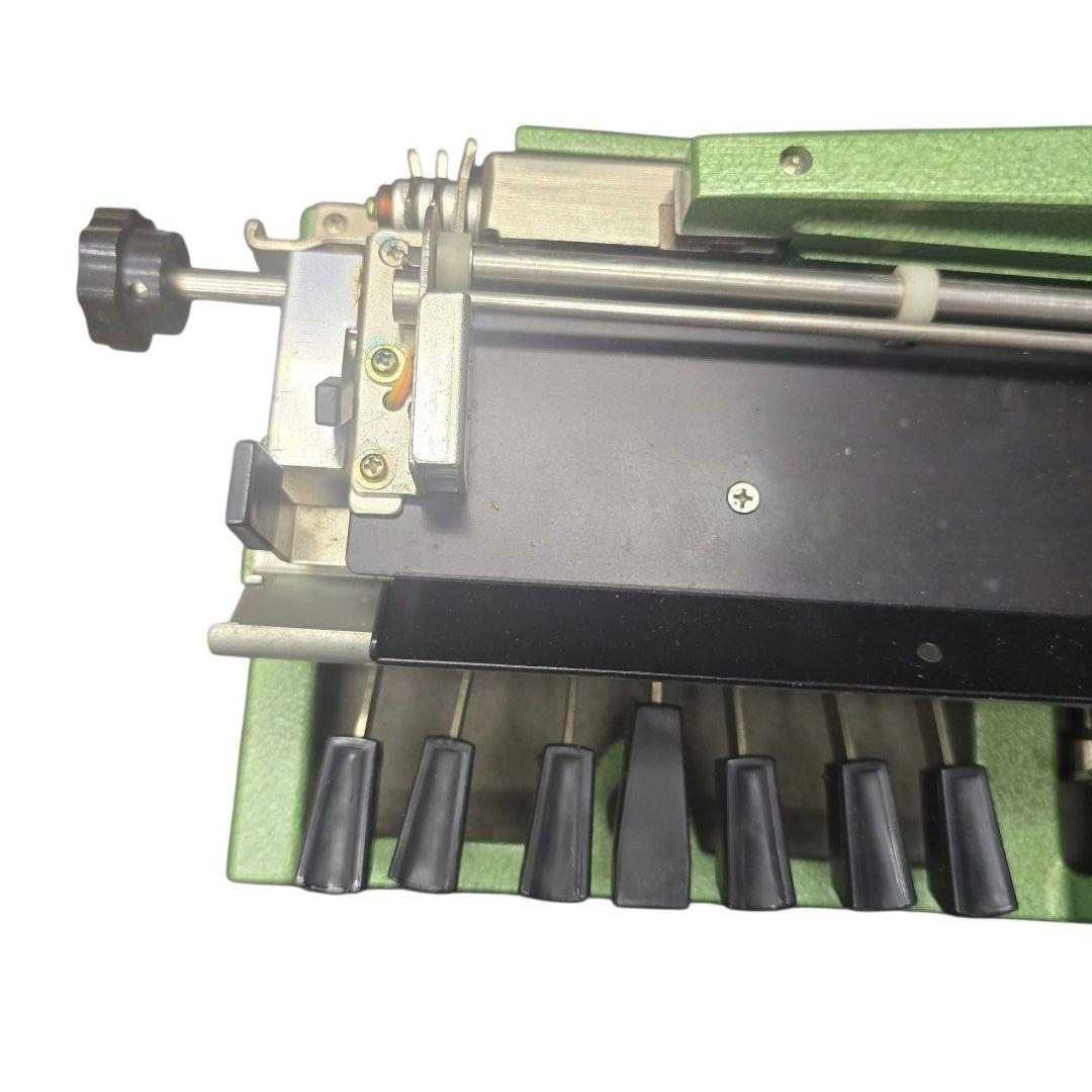 点字タイプライラー　APOLLO BRAILLER MARK-Ⅱ