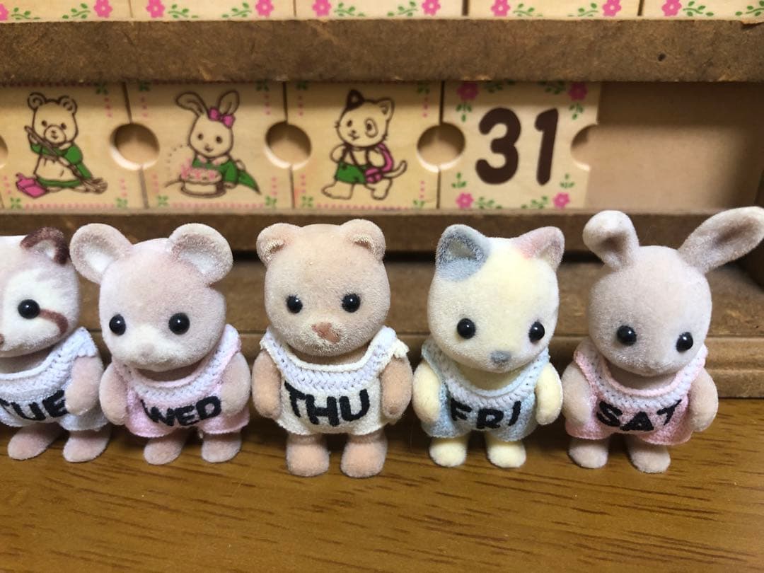 シルバニアファミリー　赤ちゃん付きカレンダー