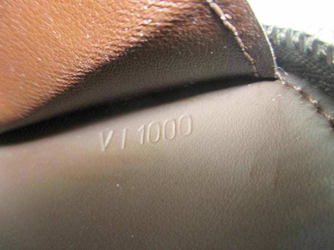 未使用品 ルイヴィトン ケース ミニポーチ エピ M6344D ブラウン