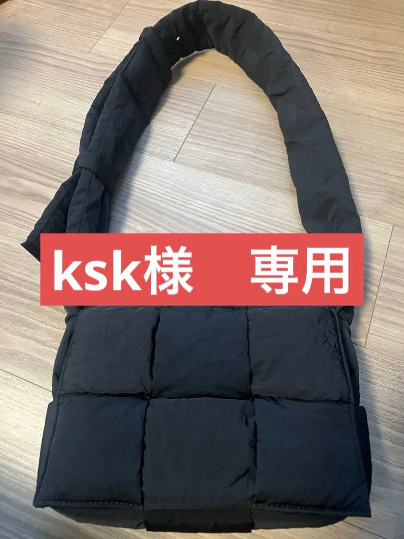 BOTTEGA VENETA 755182 VBO81 ショルダーバッグ 黒